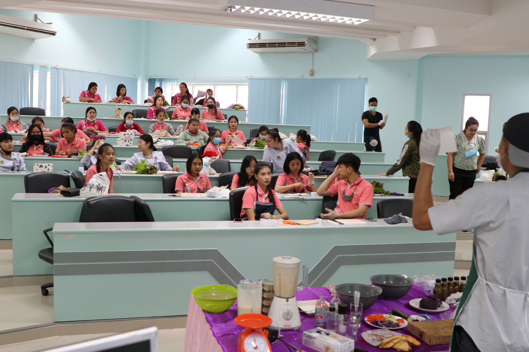 โครงการพัฒนาทักษะการประกอบอาหารไทย สาขาวิชาการจัดการการโรงแรม
