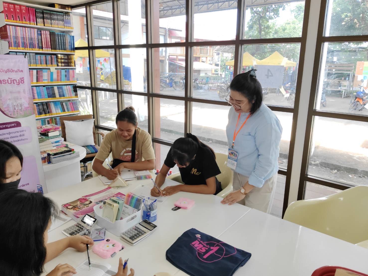 กิจกรรม SHOW PROUD “เด็กบ้านเรา รับใช้บ้านเกิด”