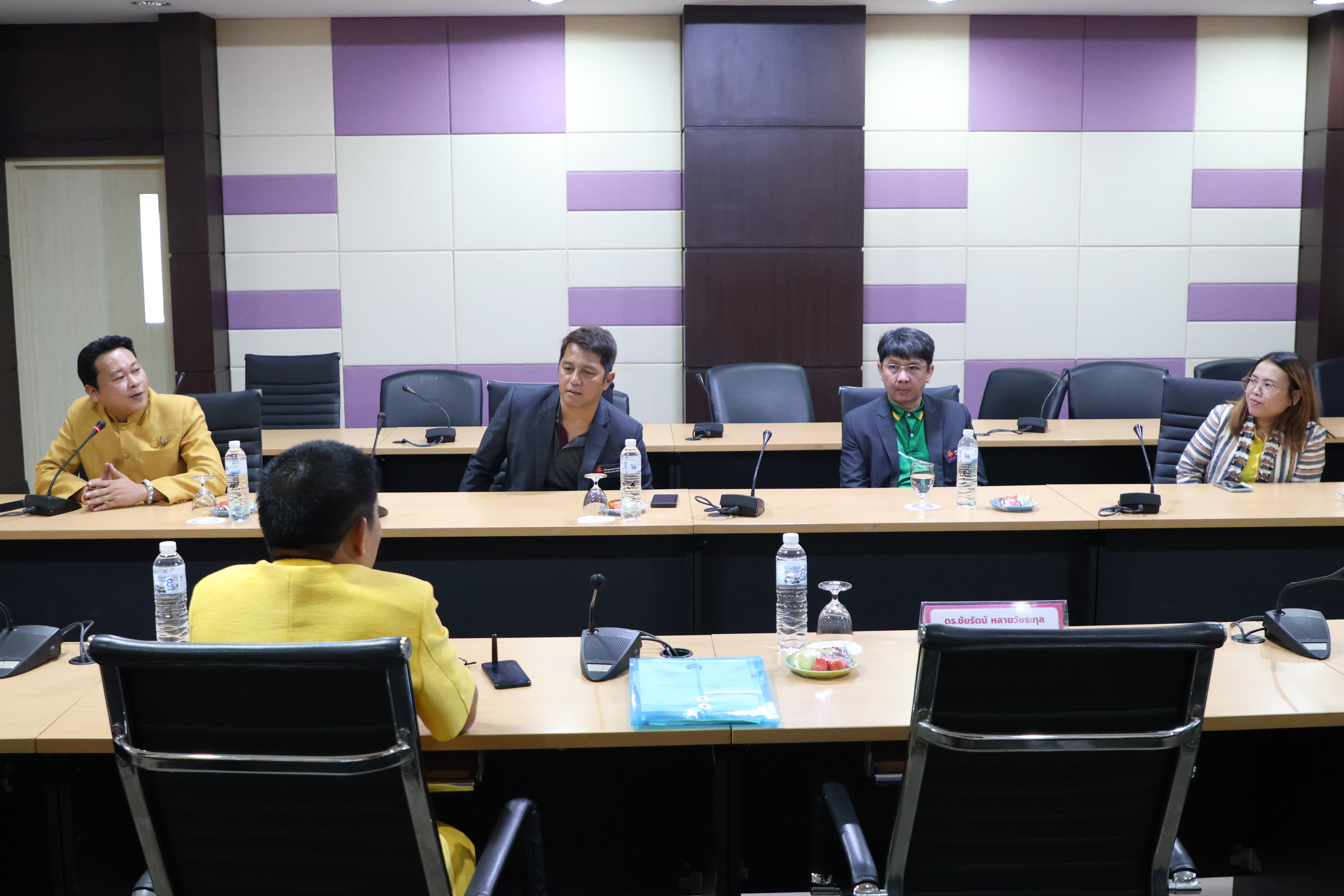 ประเมินผลงานในตำแหน่งคณบดีคณะวิทยาการจัดการ