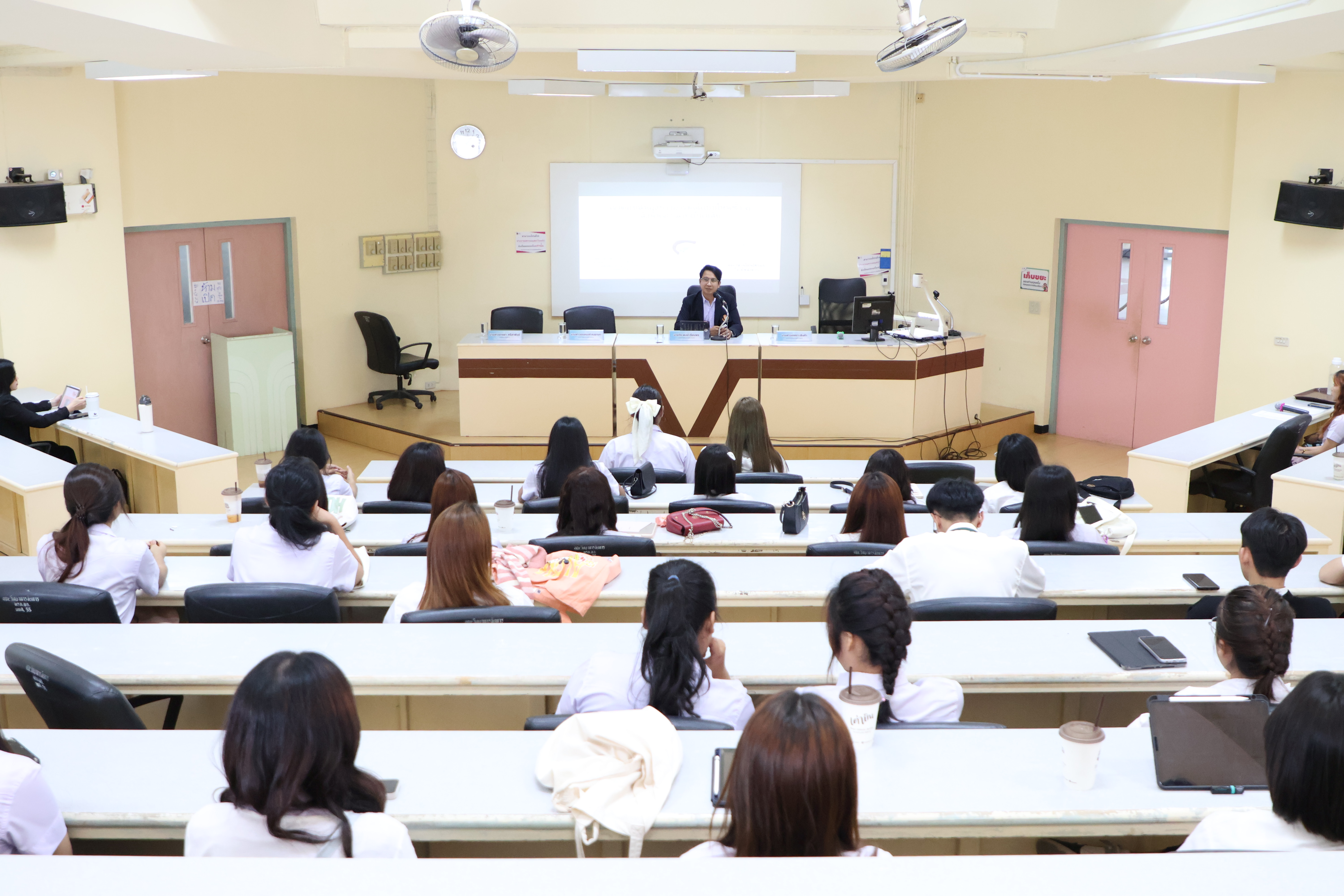 กิจกรรมสุขภาพจิตวัยใส การจัดการการท่องเที่ยวและอีเวนต์
