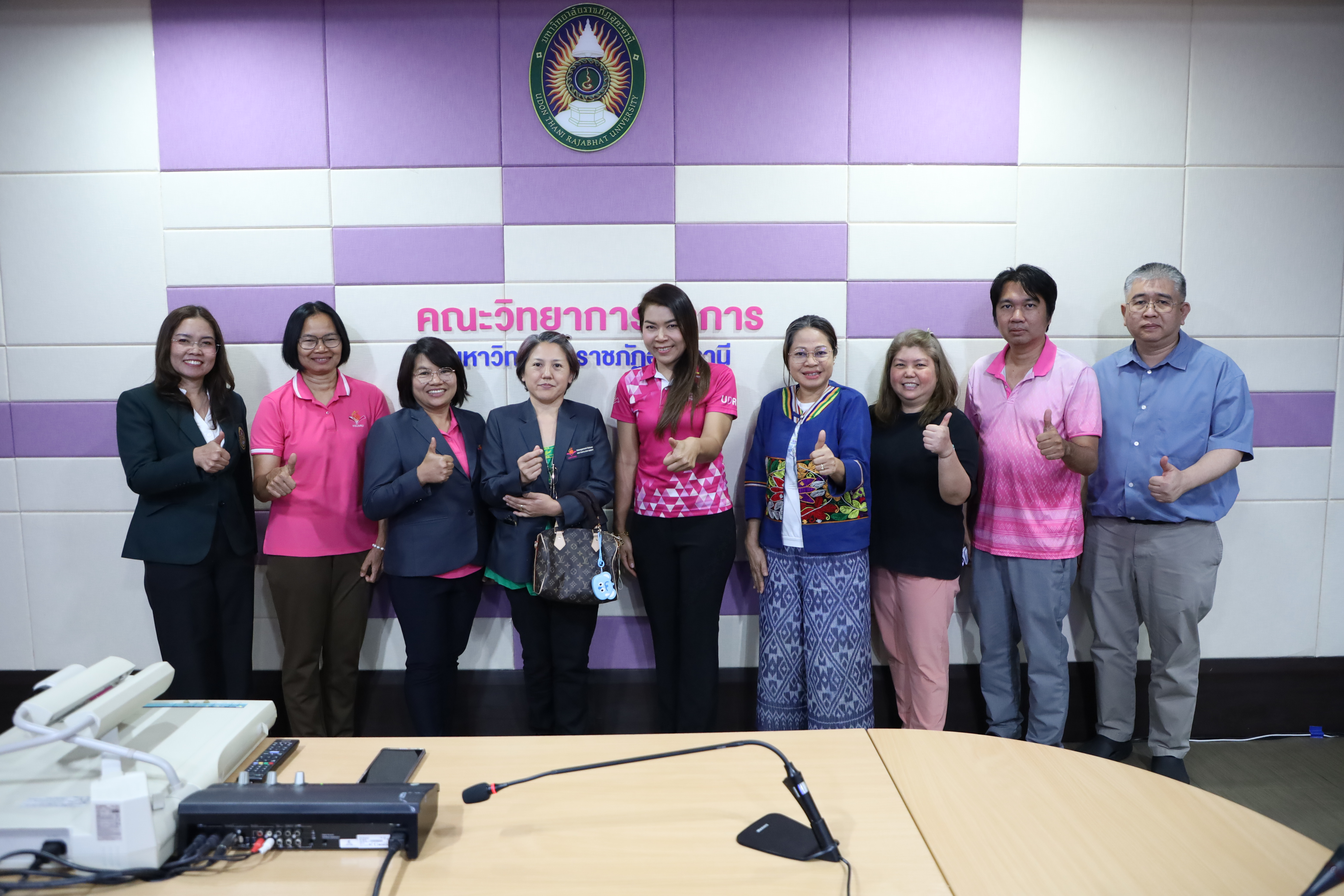 อบรมเชิงปฏิบัติการการจัดการความรู้เพื่อพัฒนาหลักสูตรตามแนวทาง OBE สาขาวิชาการจัดการ