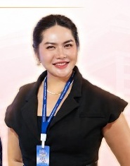 นางสาวนลินี รุจีรเวทย์
