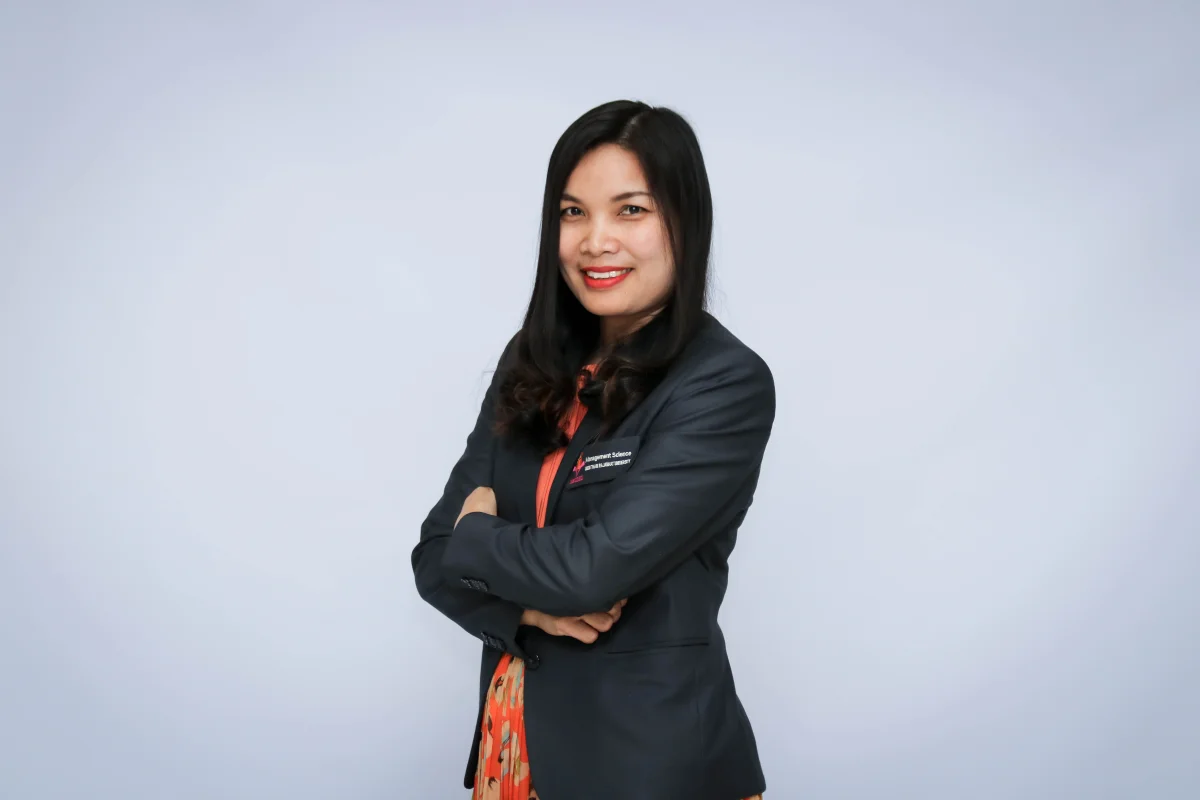 นางสาวชวพร แสงราม