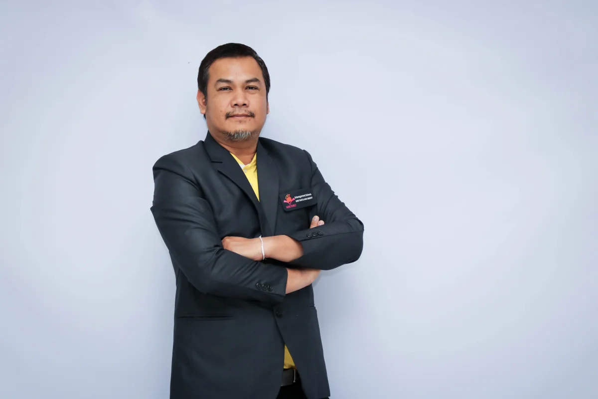 นายวินัย ยะสาระโร